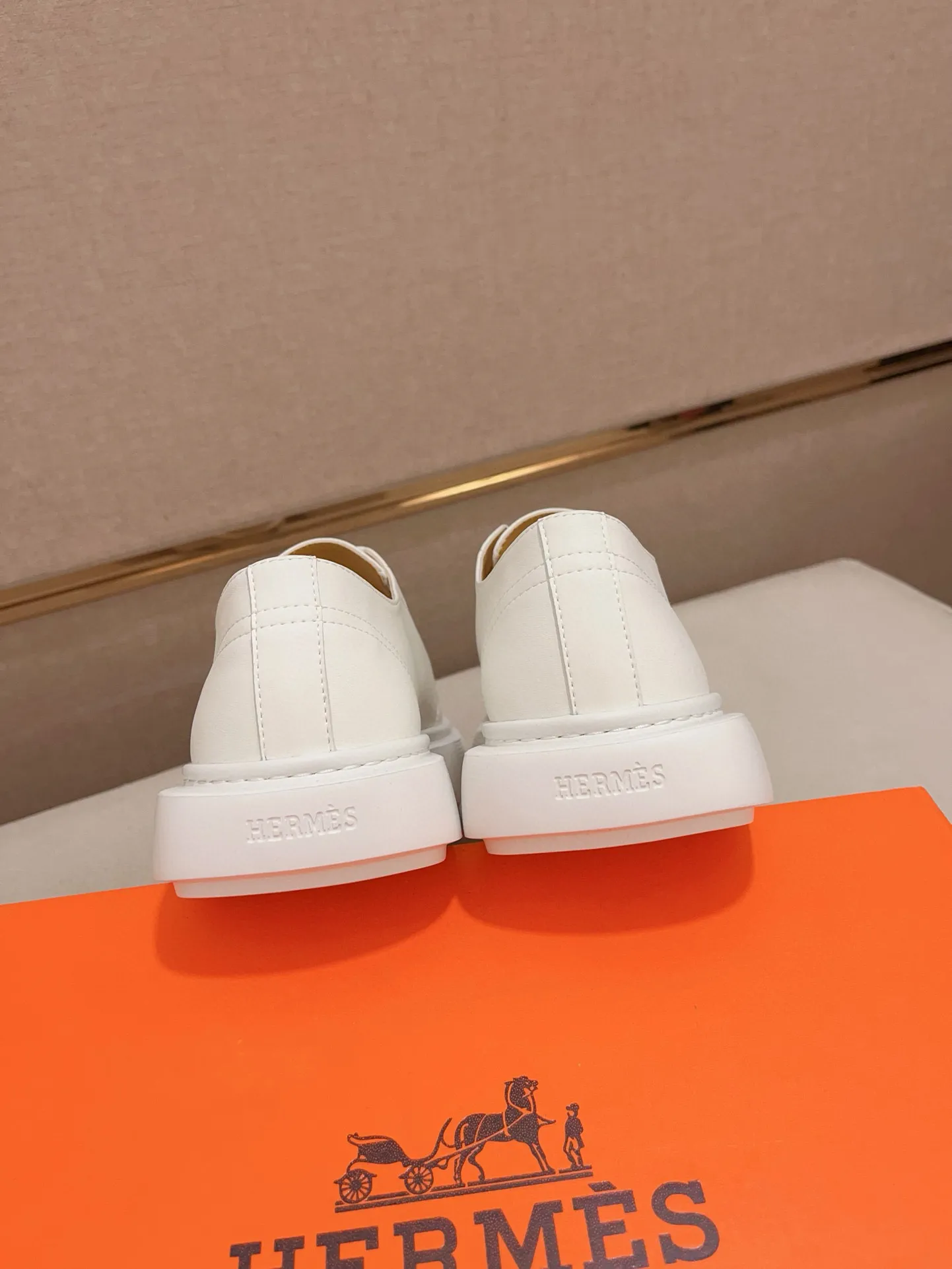 Men's clothing and shoes💰: 442💰《HERMES》【Classic original single version】Hermès; top 🔝purchase agent🔍🔍men's latest 🇺🇸 counter sales simultaneously, imported from Italy original ▲▲cowhide ▲▲ (high-end, nobility, class) ) Exquisite workmanship (Italian 🇮🇹 imported water-dyed 🐂 cowhide lining) sole: original sole provided by the original factory, ⚠️exclusive double-layer activity·TPR·rubber·combined molded outsole; super comfortable·wear-resistant·non-slip·environmental protection The real thing is more beautiful if you take the real thing (high quality, follow the order). You can enter and exit the counter at will * Number of yards: 38-44 (45 can be customized and cannot be returned or exchanged)